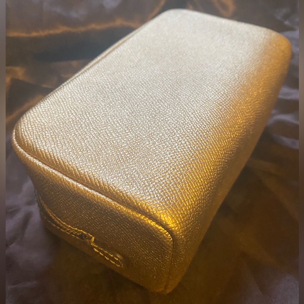 Coach Gold Bag - Picture 3 of 8